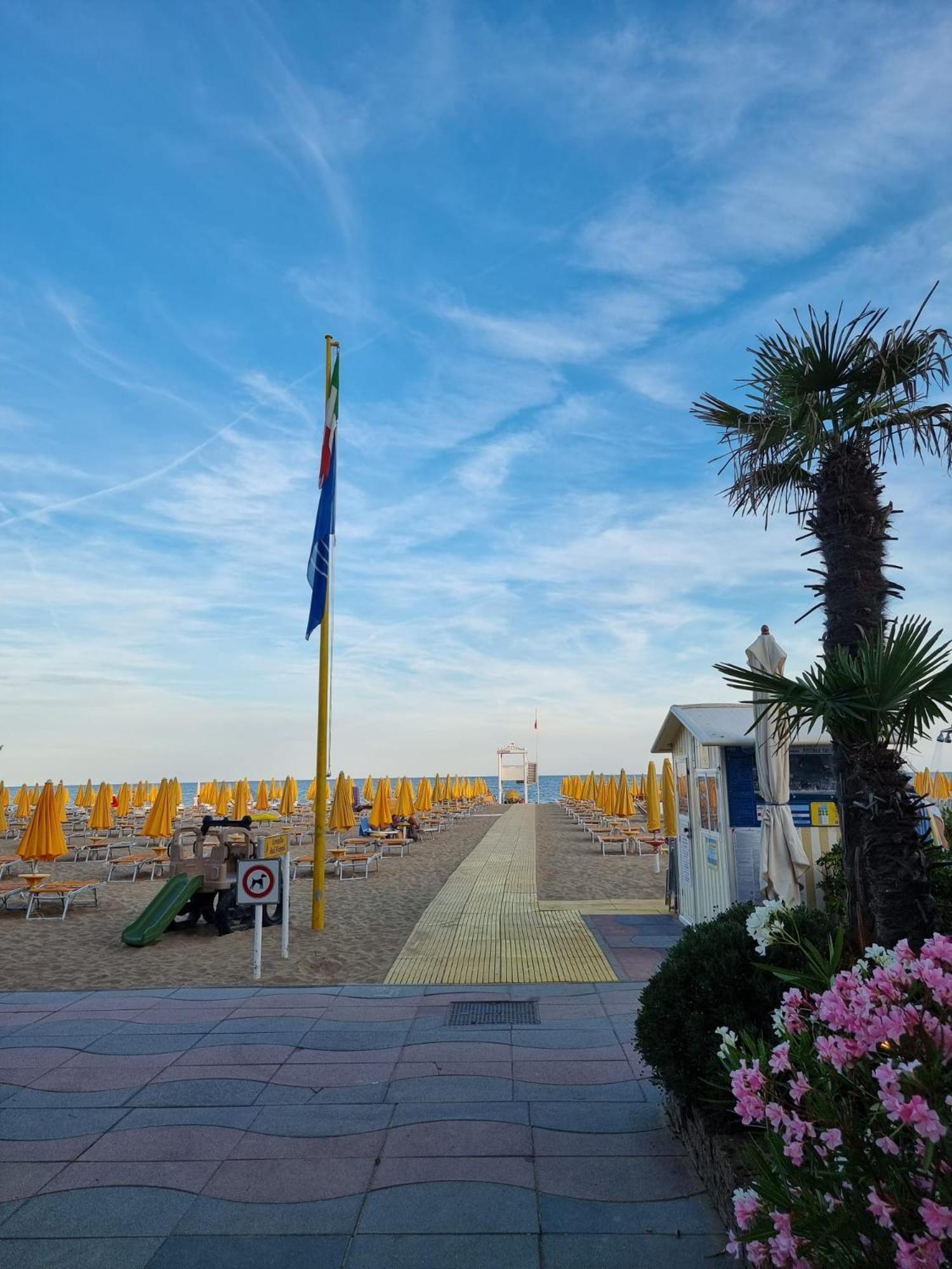 Hotel Morena Lido di Jesolo Exterior foto